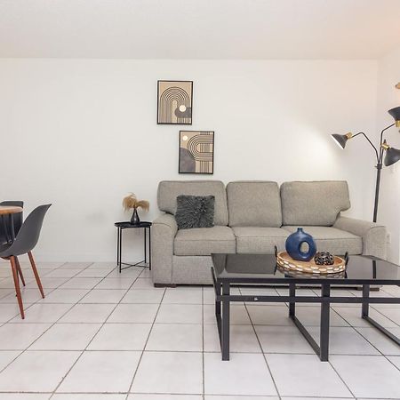 One Bedroom Apartment - With Parking & Balcony - Heart Of Wynwood Маями Екстериор снимка