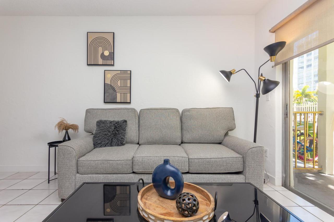 One Bedroom Apartment - With Parking & Balcony - Heart Of Wynwood Маями Екстериор снимка