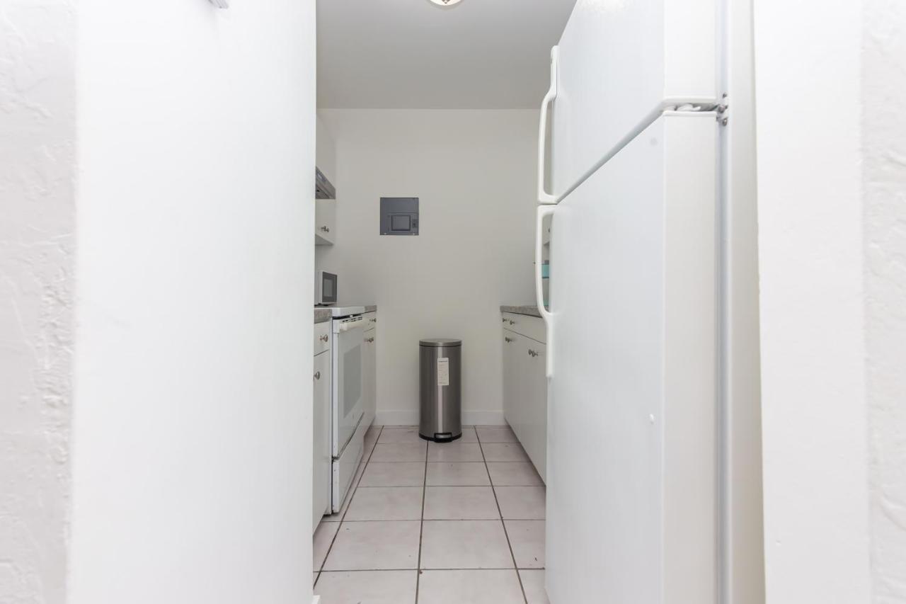 One Bedroom Apartment - With Parking & Balcony - Heart Of Wynwood Маями Екстериор снимка
